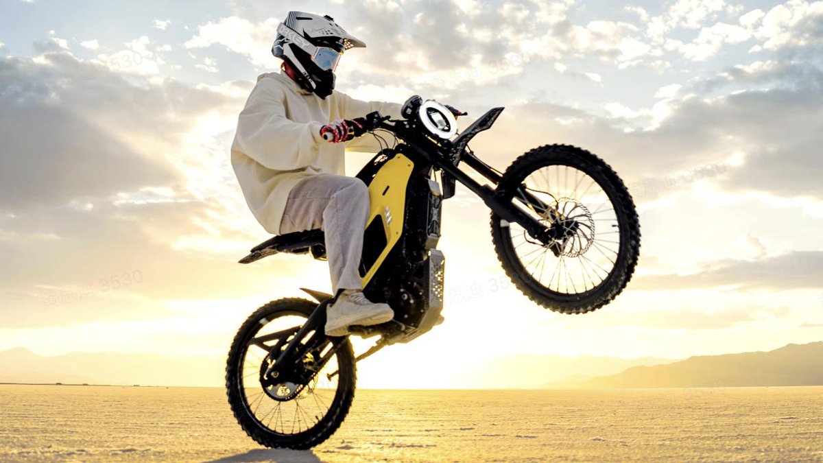 NIU XQi3 Off-Road em uso em trilha