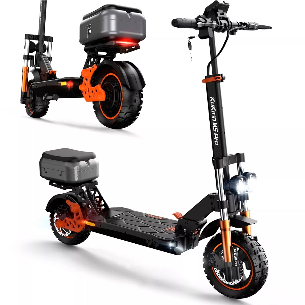 Patinete Scooter Pro em uso na cidade